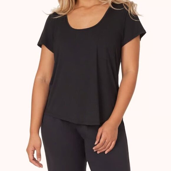 NWT LIVELY All Day Tee Jet Black Small - Picture 1 of 4